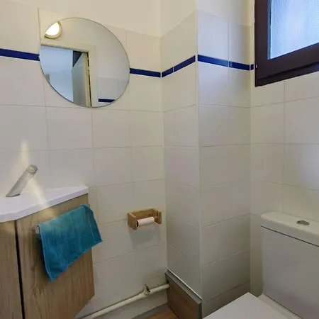 Magnifique T2 Renove, Climatise, 4 Pers Avec Terrasse Sud, Parking, Piscine Chauffee Et Mini Club - Fr-1-607-201 * Agde