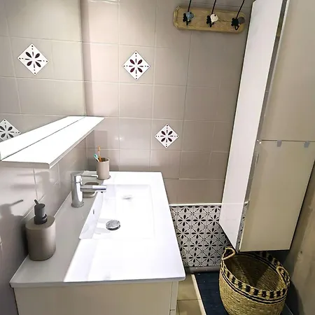 Сasa de vacaciones Magnifique T2 Renove, Climatise, 4 Pers Avec Terrasse Sud, Parking, Piscine Chauffee Et Mini Club - Fr-1-607-201 *