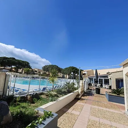 Сasa de vacaciones Magnifique T2 Renove, Climatise, 4 Pers Avec Terrasse Sud, Parking, Piscine Chauffee Et Mini Club - Fr-1-607-201 Agde