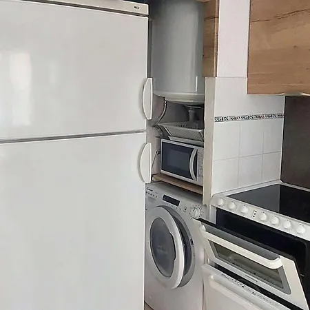 Magnifique T2 Renove, Climatise, 4 Pers Avec Terrasse Sud, Parking, Piscine Chauffee Et Mini Club - Fr-1-607-201 Сasa de vacaciones Agde