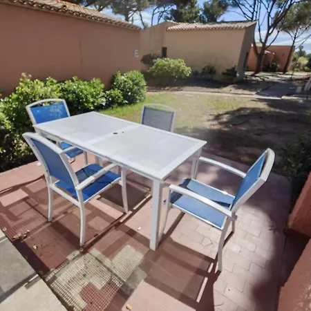 Сasa de vacaciones Magnifique T2 Renove, Climatise, 4 Pers Avec Terrasse Sud, Parking, Piscine Chauffee Et Mini Club - Fr-1-607-201 Agde
